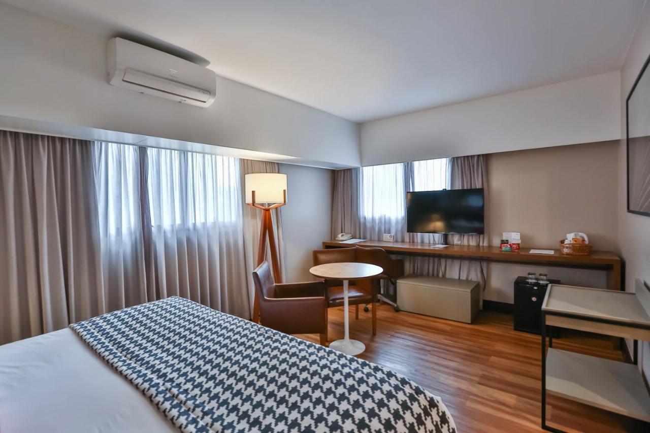 Premium Double Room,1277347105:JPEG