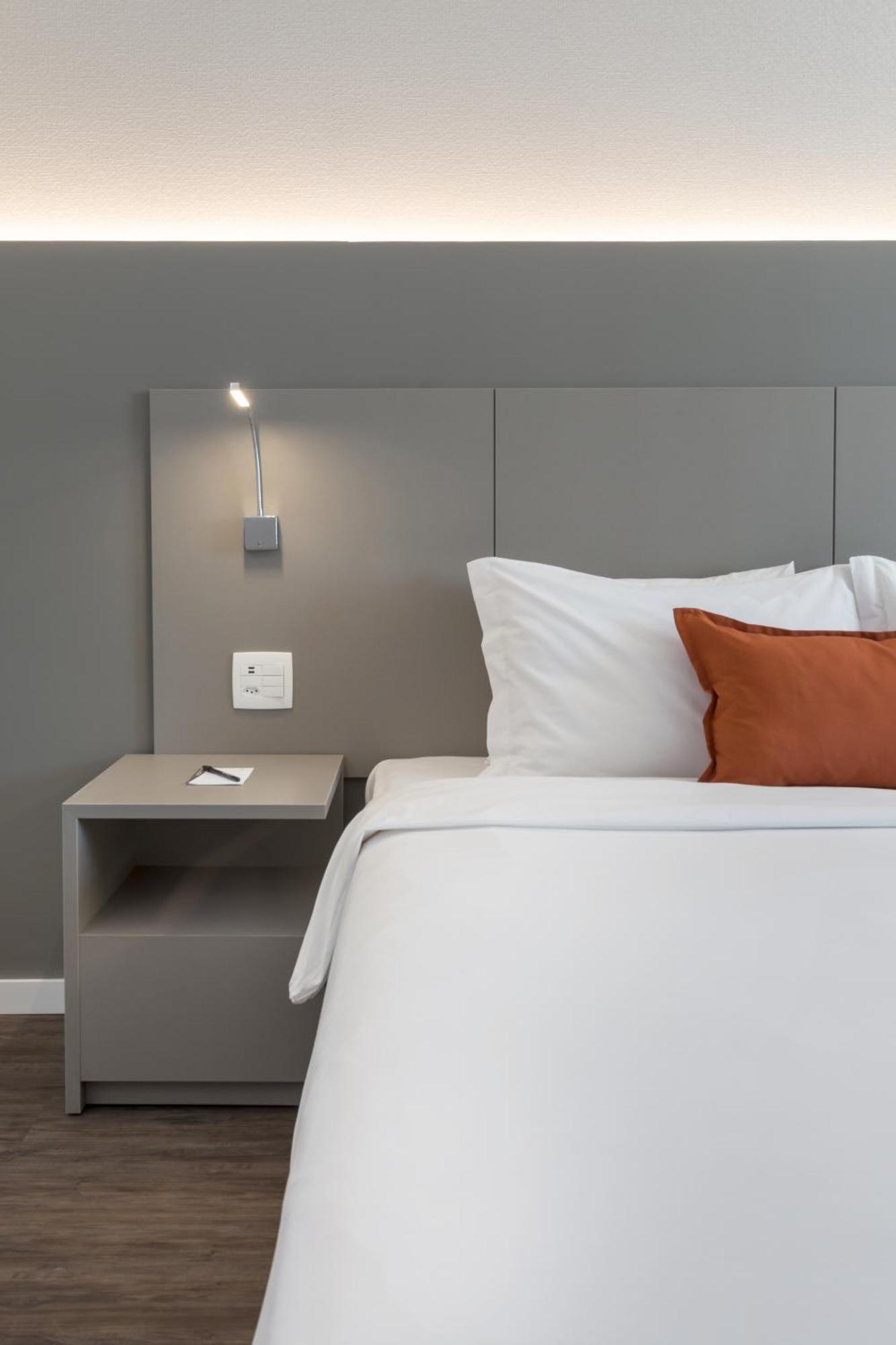Luxo Casal 1 Cama Queen,915796783:JPEG