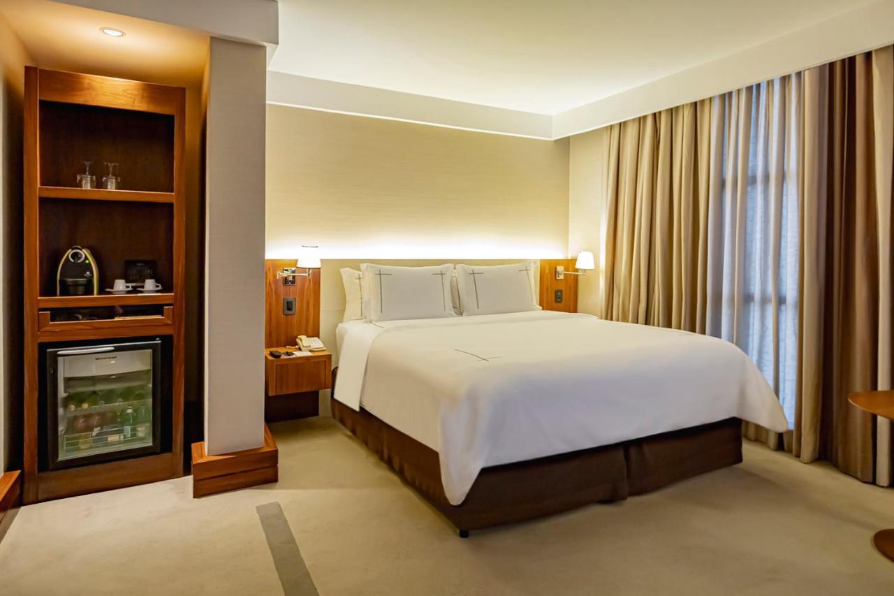 Deluxe Room,1329234014:JPEG