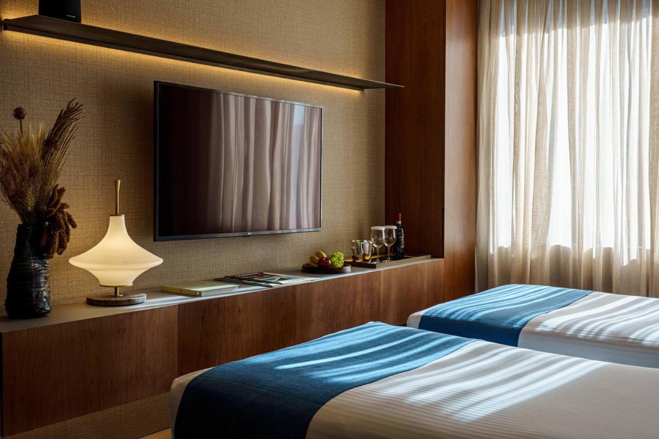 Superior Twin Room,1418225640:JPEG