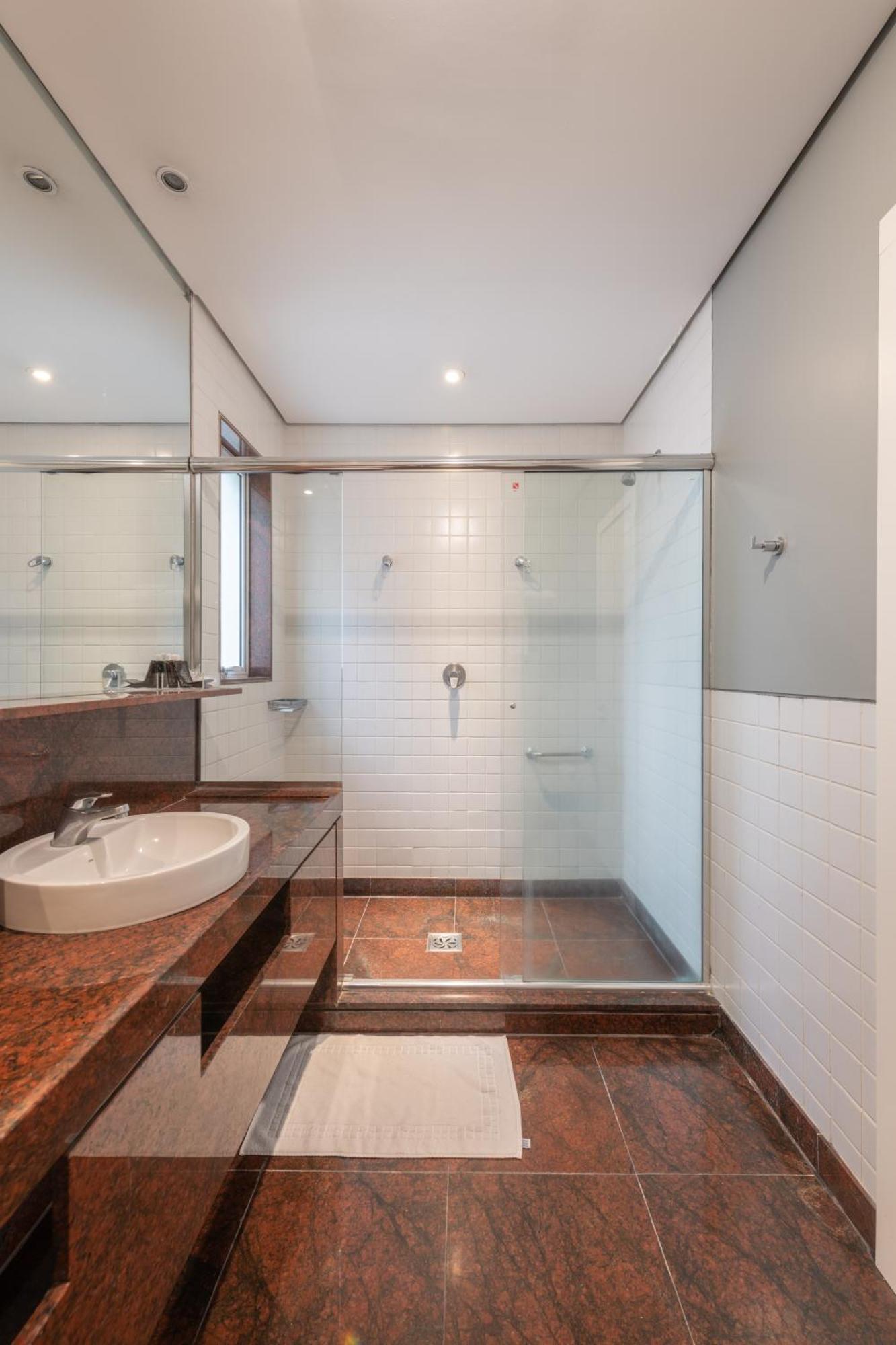 Deluxe Triple Room,1593930945:JPEG
