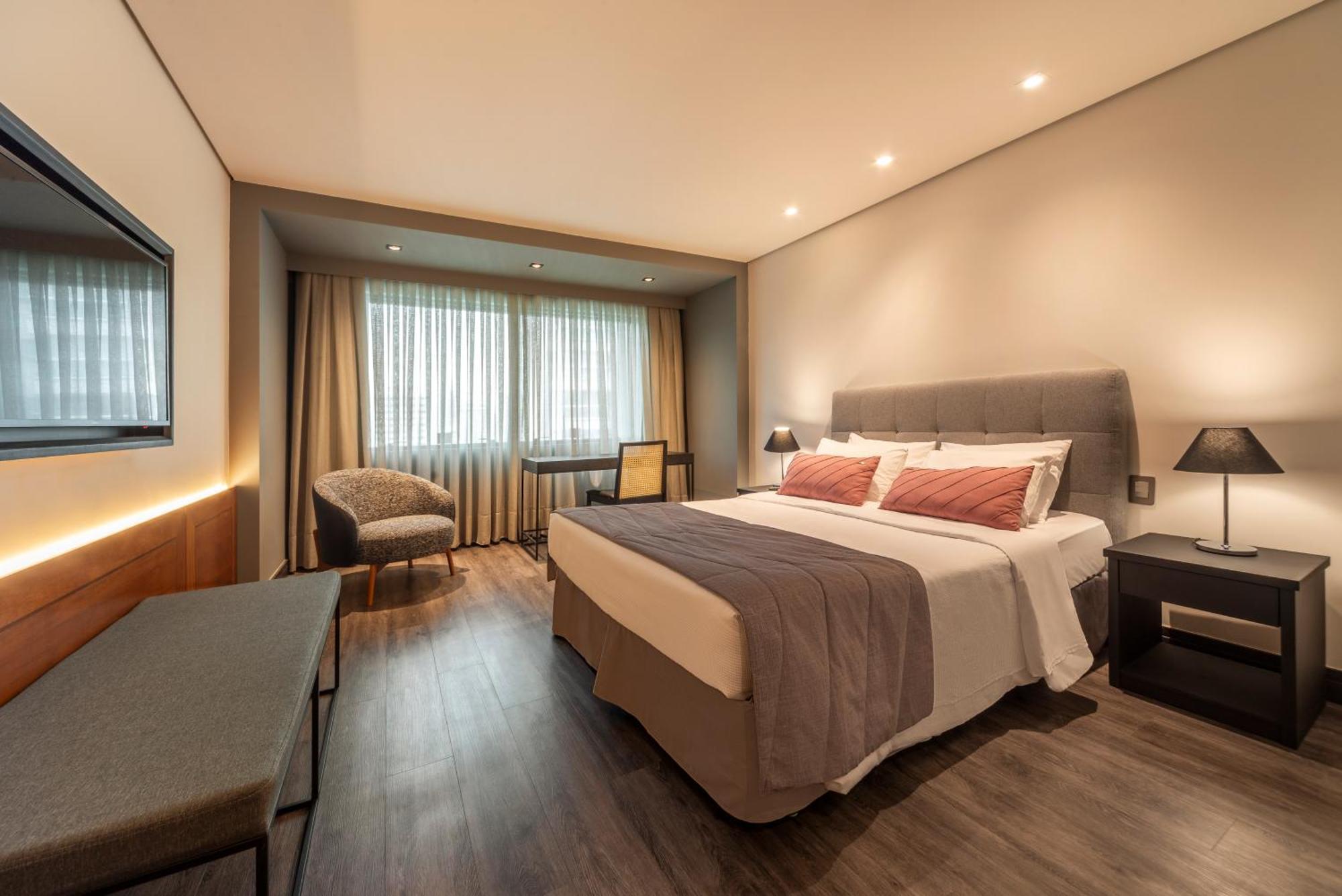 Deluxe Room,1541527162:JPEG