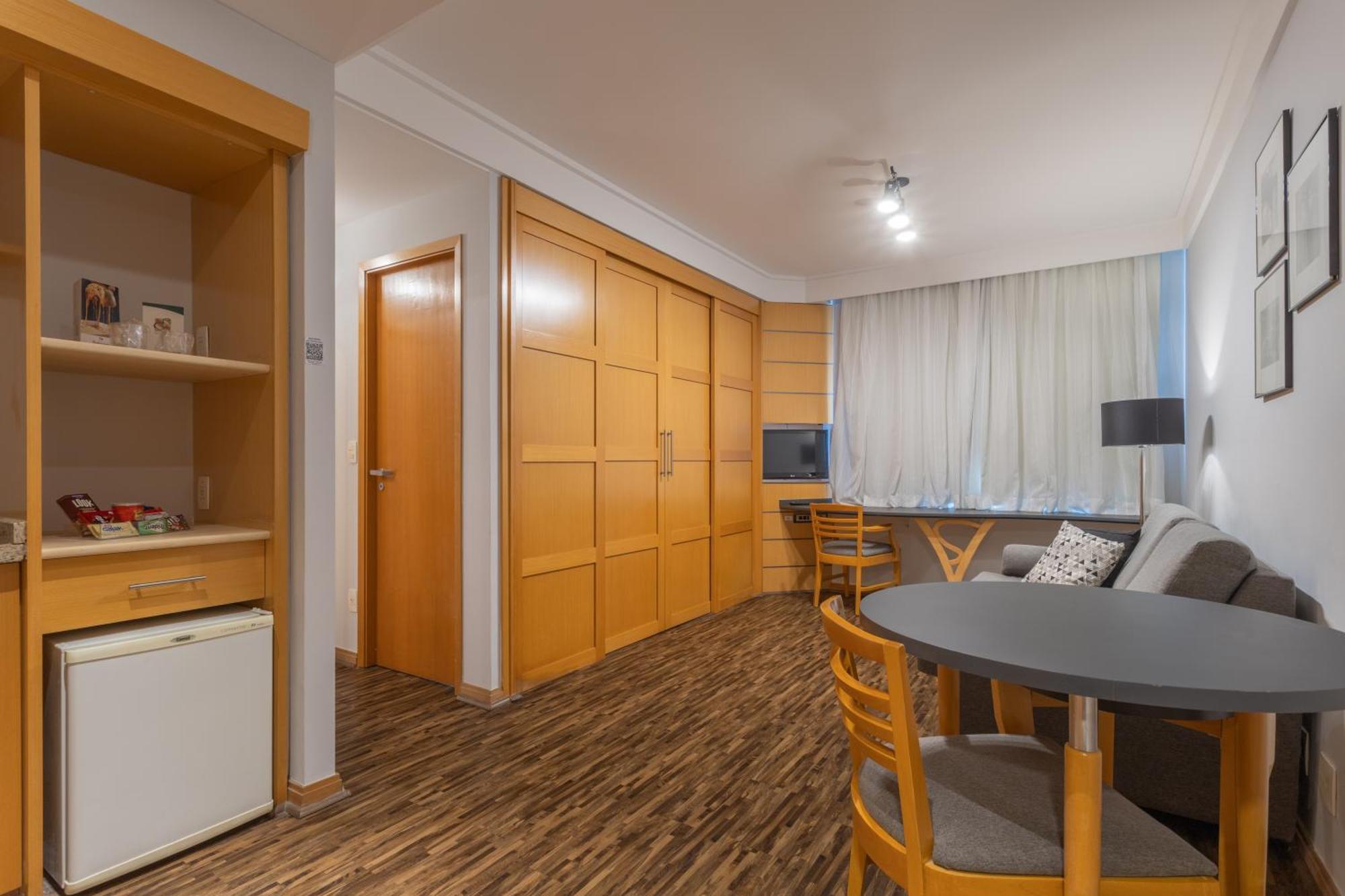 Triple Twin Suite,1546700329:JPEG