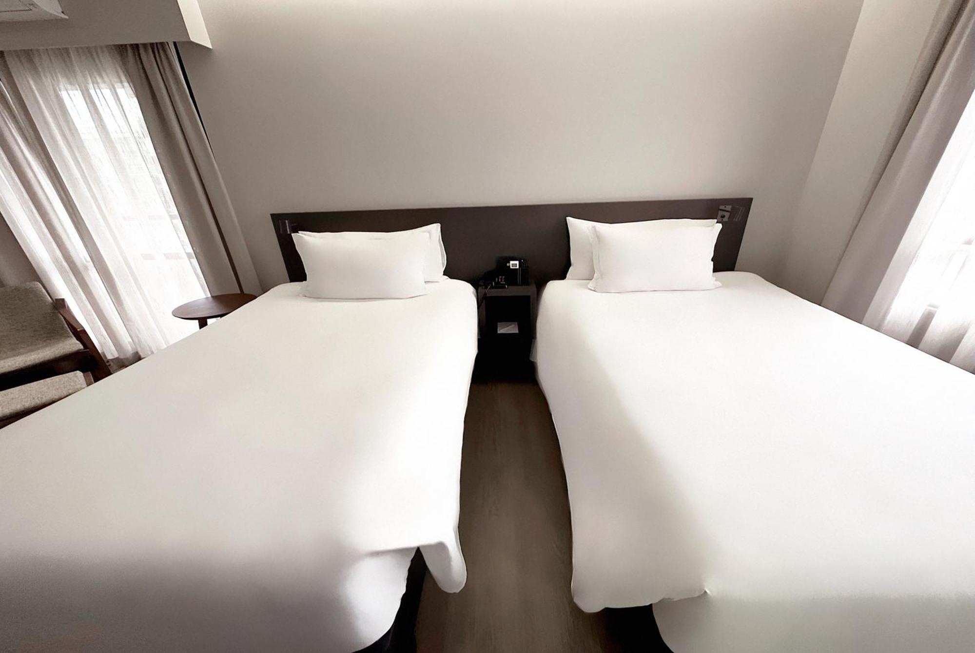 Quarto Premier com 2 Camas de Solteiro e Banheira