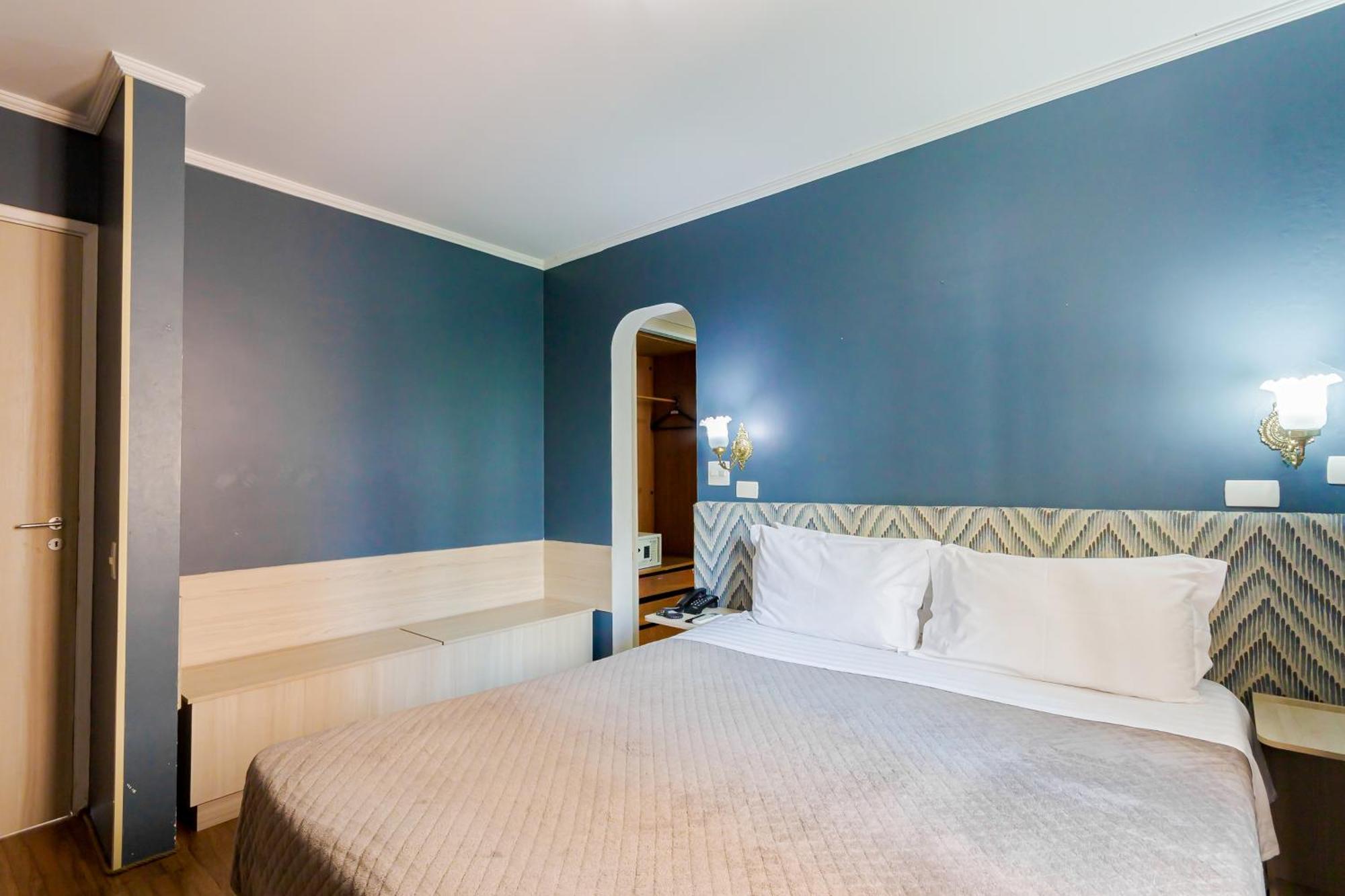 Superior Room,1652759525:JPEG