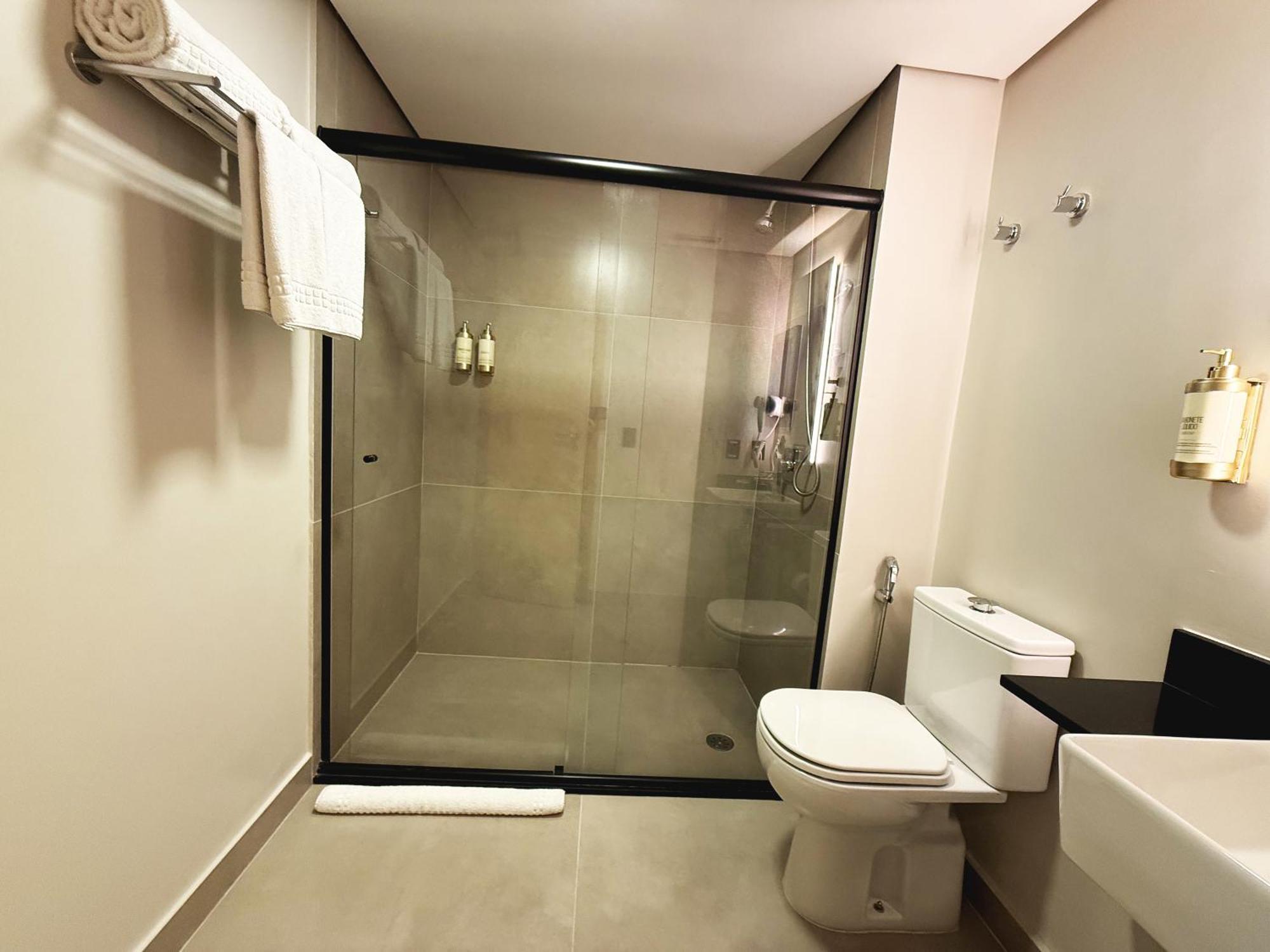 Deluxe Double Room,1676739894:JPEG