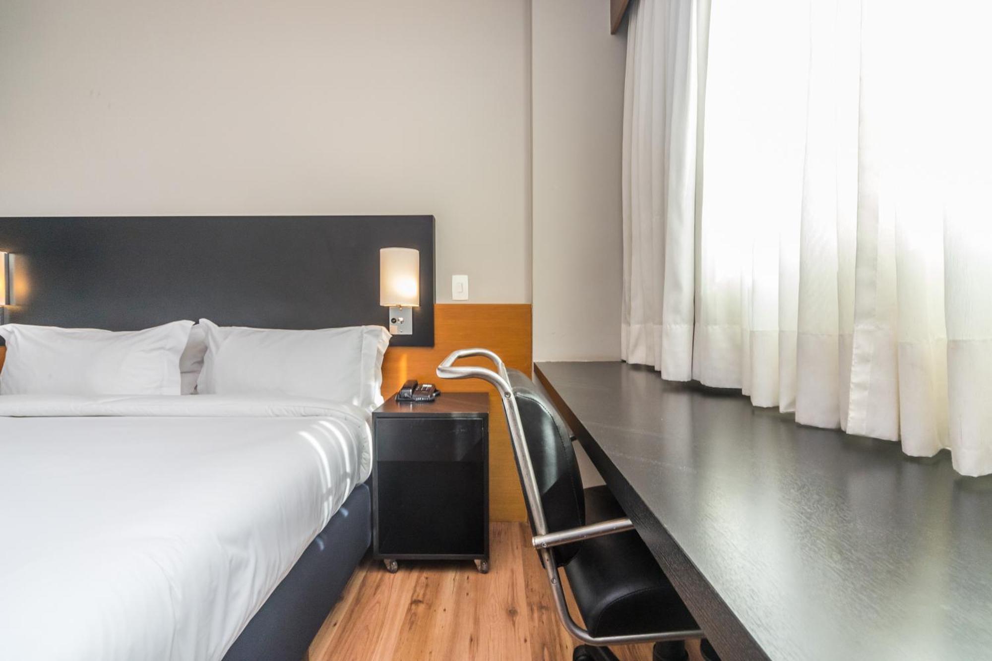 Quarto Duplo Econômico