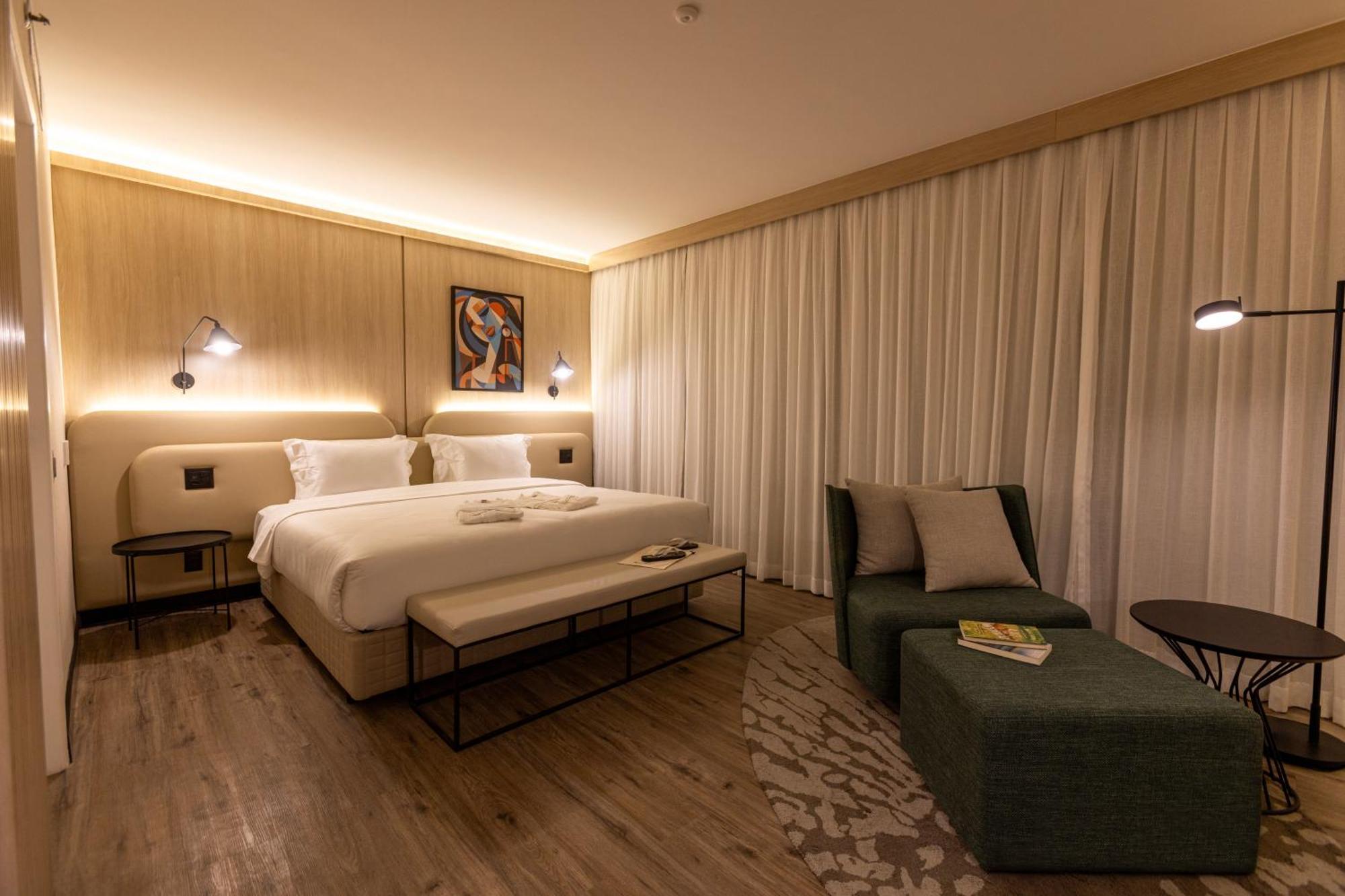 Luxo Casal 1 Cama Casal,1765208852:JPEG